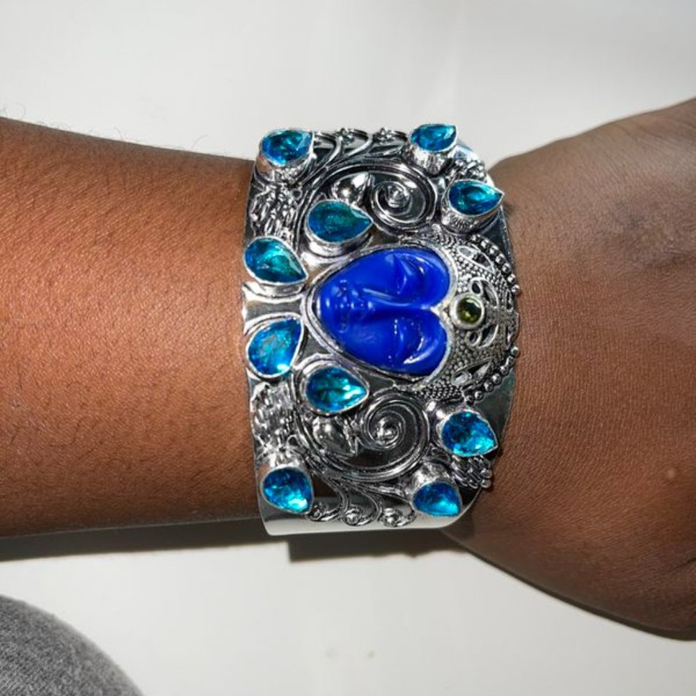 Goddess face topaz stone bracelet - Picture 2 of 2